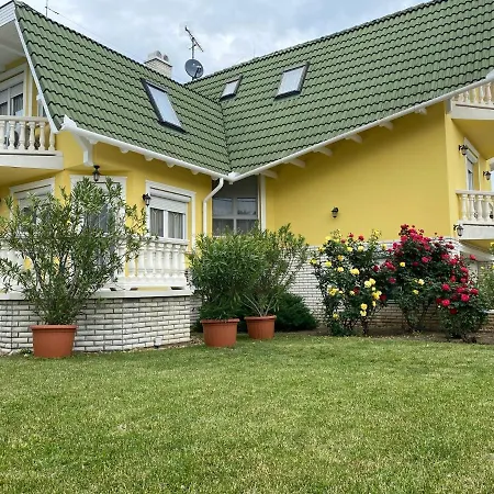 Διαμέρισμα Margareta Apartmanhaz Hajdúszoboszló